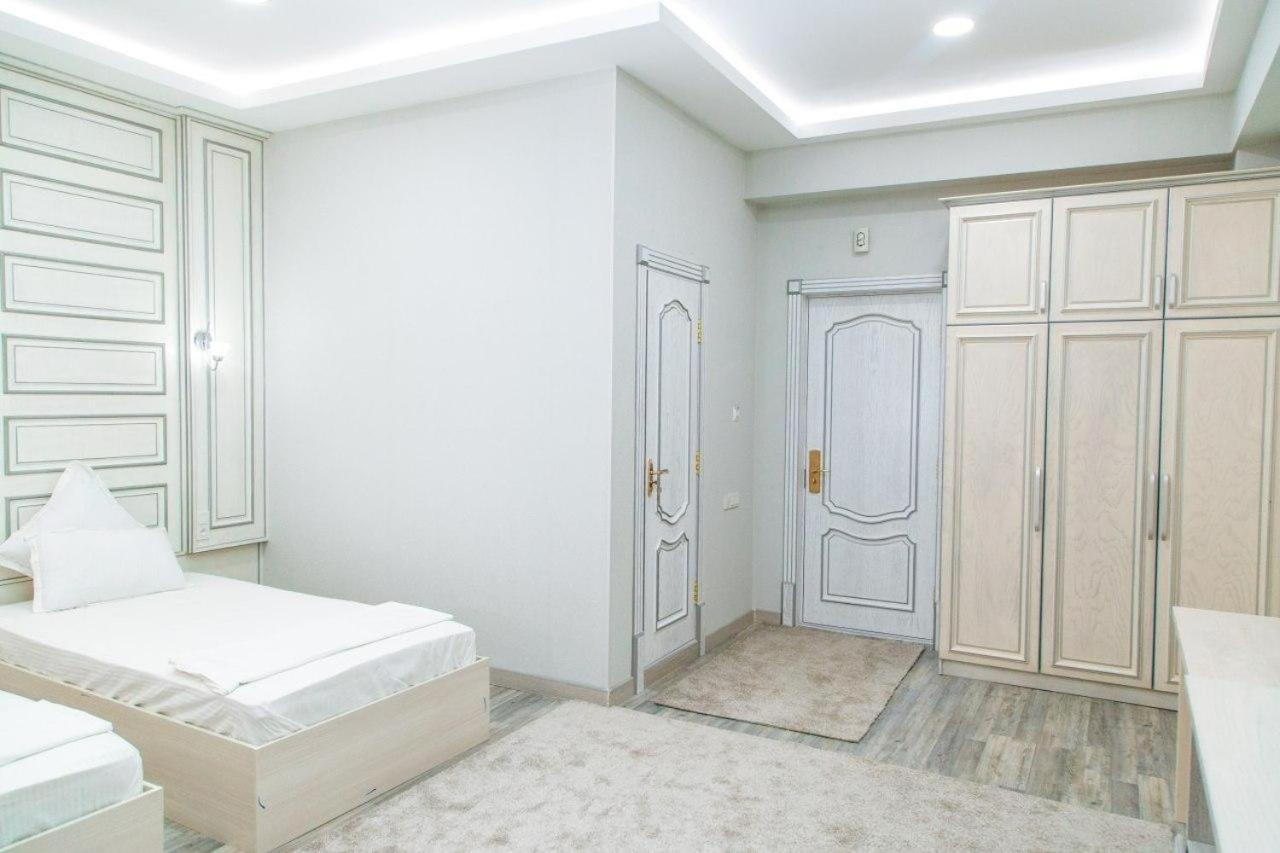 Shedevr Plaza Namangan Exterior foto